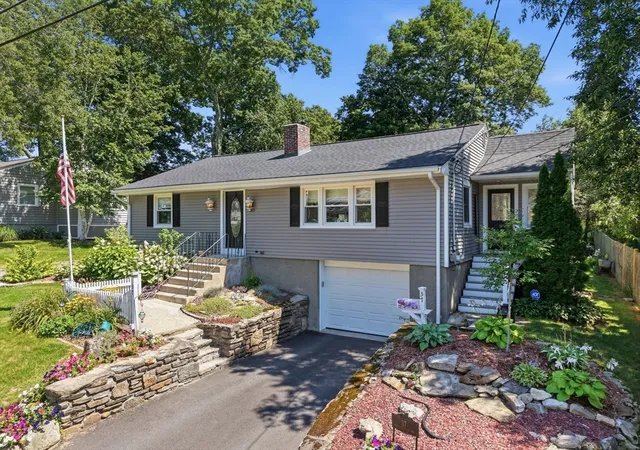 2nd image of 37 Frederickson Ave, Worcester, MA 01606 | MLS# 73559297