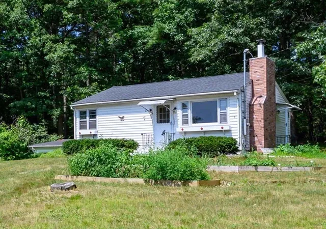1st image of 7 Darrel Ave, Granby, MA 01033 | MLS# 73554727