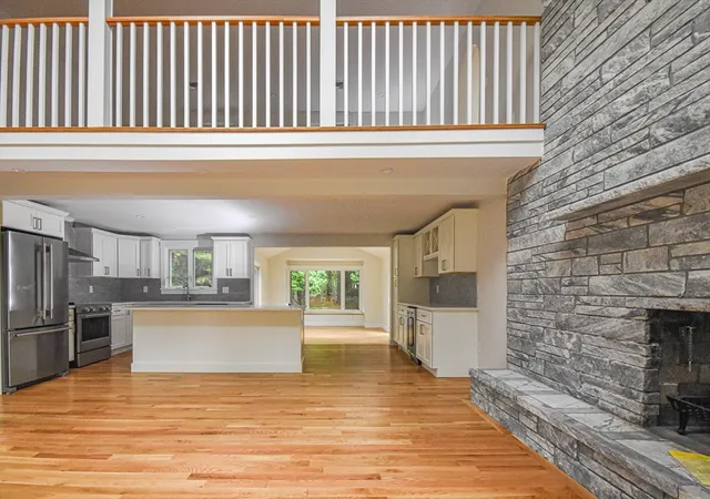 4th image of 41 Kenneth St, West Bridgewater, MA 02379 | MLS# 73537996
