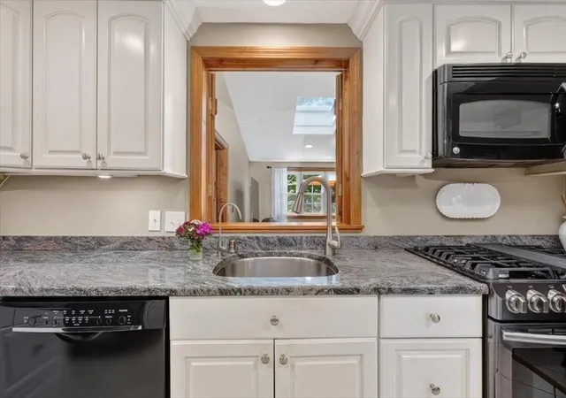 Homes for sale in Weymouth, MA | 35 Cottage Lane, Weymouth, MA 02188 | MLS# 73541894