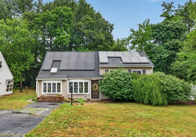 Homes for sale in Framingham, MA | 769 Potter Rd, Framingham, MA 01701 | MLS# 73546887