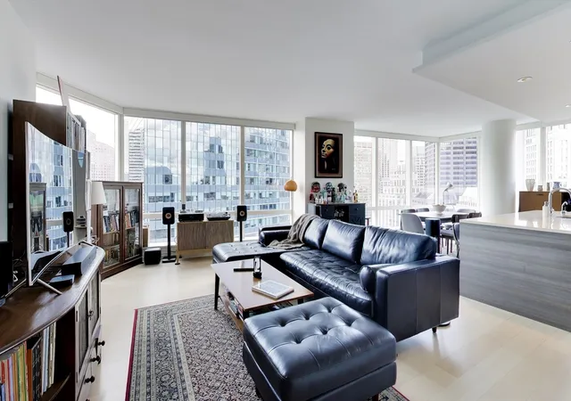 Photo 5 of Condo for sale at 1 Franklin St #2608, Boston, MA 02110 | MLS# 73569206 | Listing updated on 2026-09-02