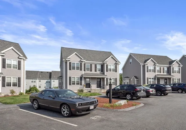 37th image of 27 Riley Rd #27, Tyngsboro, MA 01879 | MLS# 73537720
