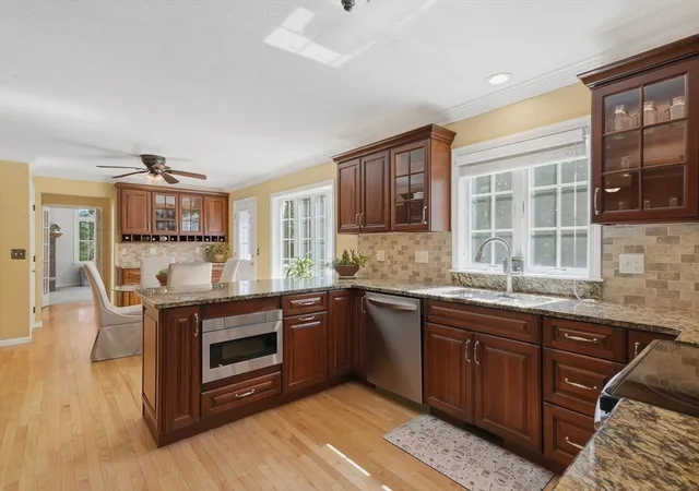 4th image of 2 Towne Hill Road, Haverhill, MA 01835 | MLS# 73542247
