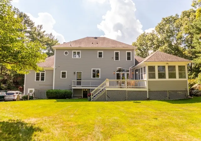 Photo 4 of Sale Pending at 25 Windsor Dr, Foxboro, MA 02035 | MLS# 73565977 | Listing updated on 2026-09-02