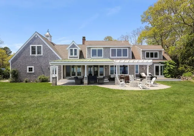 Photo 3 of Single family home for sale at 3 Ellisville Dr, Plymouth, MA 02360 | MLS# 73569654 | Listing updated on 2026-09-10