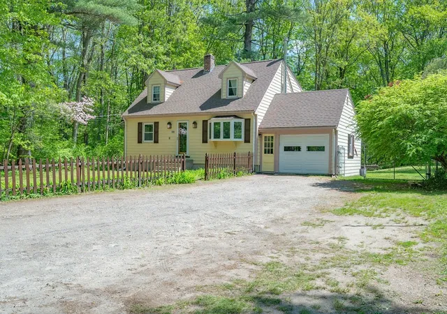 Homes for sale in Stoughton, MA | 586 Turnpike St, Stoughton, MA 02072 | MLS# 73527184