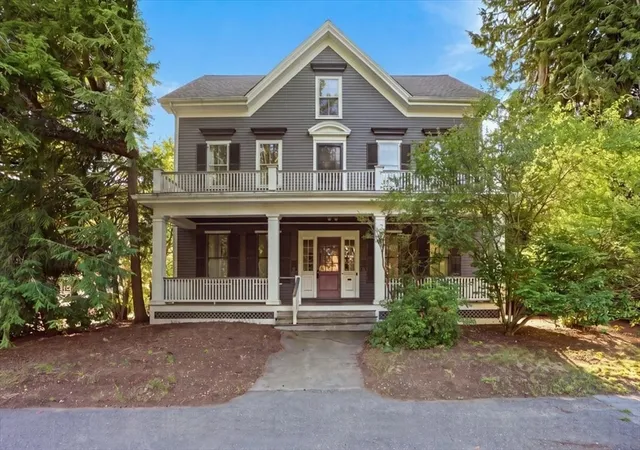 1st image of 40 Columbus St, Newton Highlands, MA 02461 | MLS# 73561961