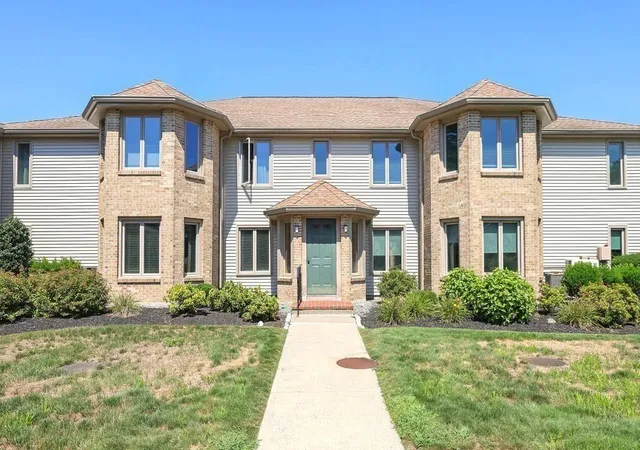 1st image of 108 Norton Ave #17, South Easton, MA 02375 | MLS# 73561327