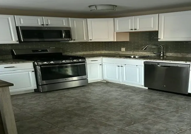 Homes for sale in North Andover, MA | 53 Fernview Ave #6, North Andover, MA 01845 | MLS# 73522781