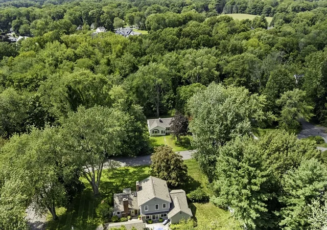 Photo 3 of Single family home for sale at 20 S Sycamore Knls, South Hadley, MA 01075 | MLS# 73568273 | Listing updated on 2026-09-30