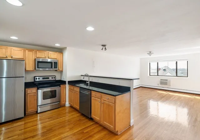 Homes for sale in Chelsea, MA | 44 Lafayette Ave #308, Chelsea, MA 02150 | MLS# 73518638