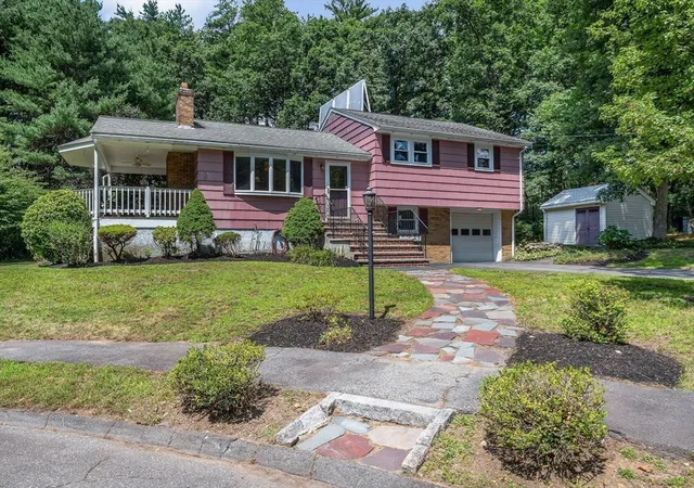 2nd image of 12 Wilton Dr, Wilmington, MA 01887 | MLS# 73561494