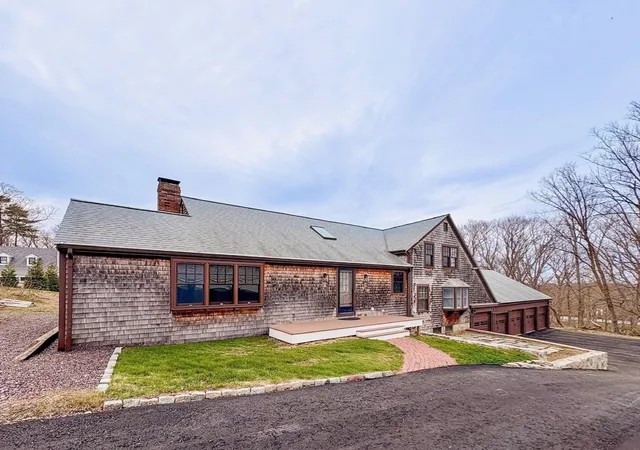 Homes for sale in Cohasset, MA | 215 Sohier St, Cohasset, MA 02025 | MLS# 73513821