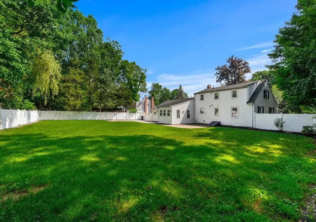3rd image of 281 Lowell Street, Lexington, MA 02420 | MLS# 73550084