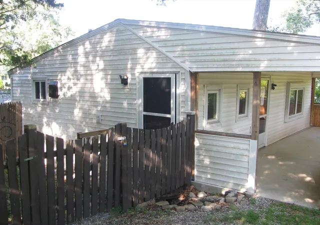 Photo 3 of Single family home for sale at 128 N Lake Ave, Southwick, MA 01077 | MLS# 73559265 | Listing updated on 2026-09-13