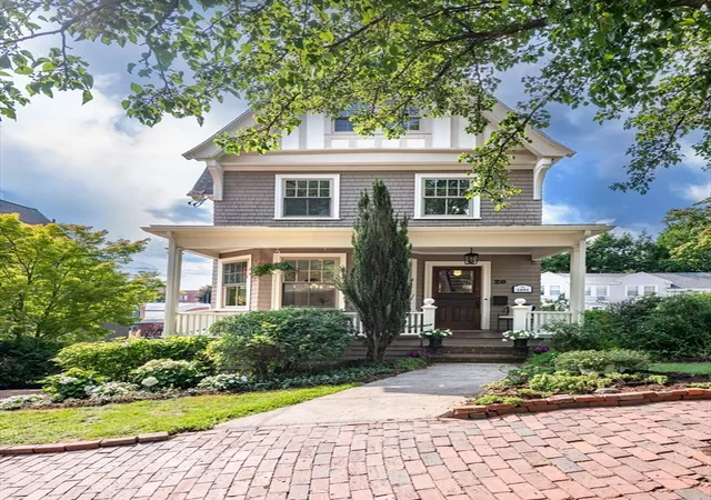 2nd image of 20 Hillside Ave, Medford, MA 02155 | MLS# 73565978