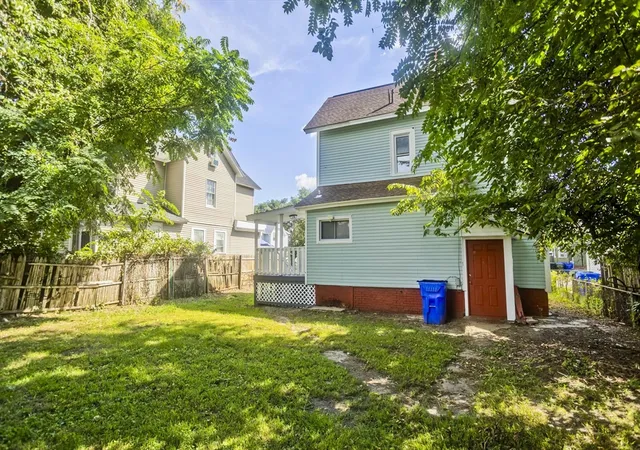 Photo 28 of Single family home for sale at 30 Hawthorne St, Springfield, MA 01105 | MLS# 73570188 | Listing updated on 2026-09-04
