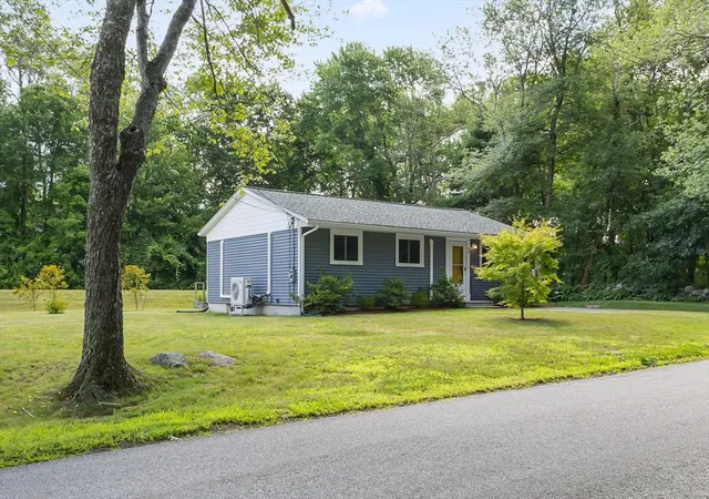 2nd image of 92 Adams Rd, North Grafton, MA 01536 | MLS# 73558905