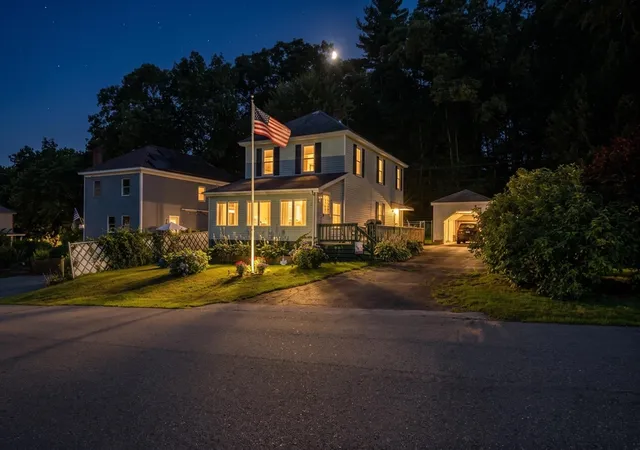 1st image of 4 Fairview Ave, Amesbury, MA 01913 | MLS# 73556497