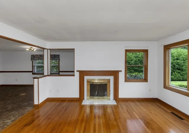 Photo 4 of Sale Pending at 293 N Loomis St, Southwick, MA 01077 | MLS# 73563180 | Listing updated on 2026-09-15