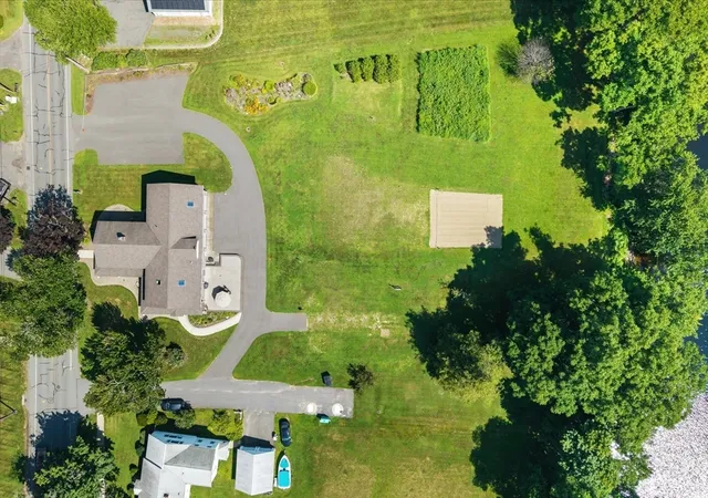 41st image of 136 Main St, Hatfield, MA 01038 | MLS# 73563599