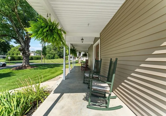 4th image of 136 Main St, Hatfield, MA 01038 | MLS# 73563599