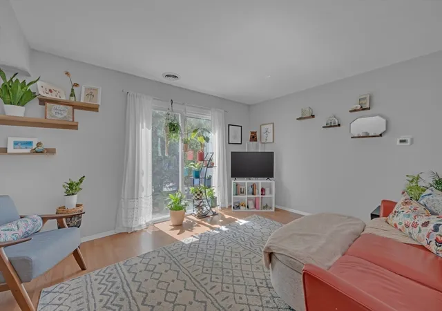 3rd image of 8 Crestview Dr #38, Spencer, MA 01562 | MLS# 73562877