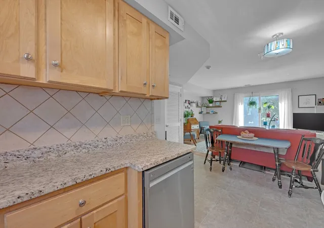 5th image of 8 Crestview Dr #38, Spencer, MA 01562 | MLS# 73562877