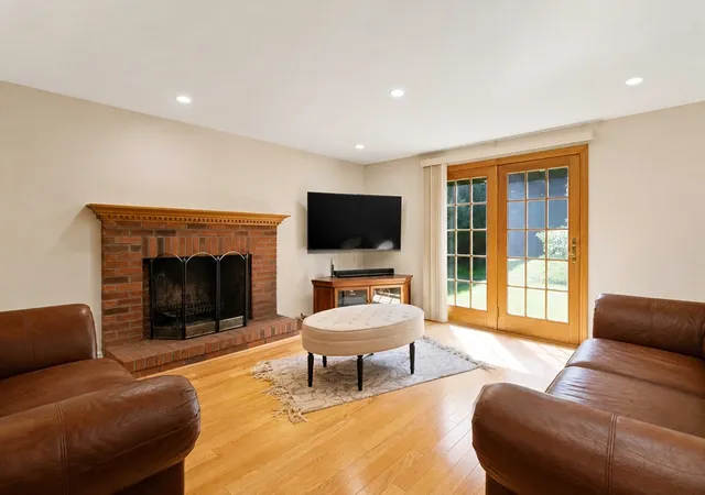 3rd image of 50 North St, Douglas, MA 01516 | MLS# 73567472