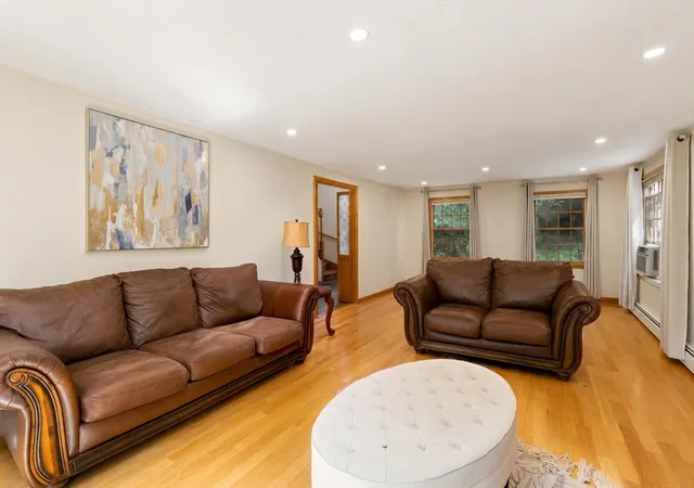 5th image of 50 North St, Douglas, MA 01516 | MLS# 73567472