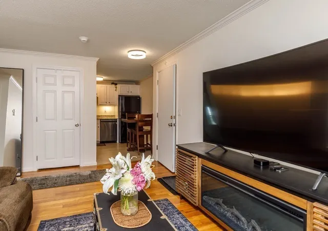 Homes for sale in Leominster, MA | 20 Abbey Road #101, Leominster, MA 01453 | MLS# 73549468