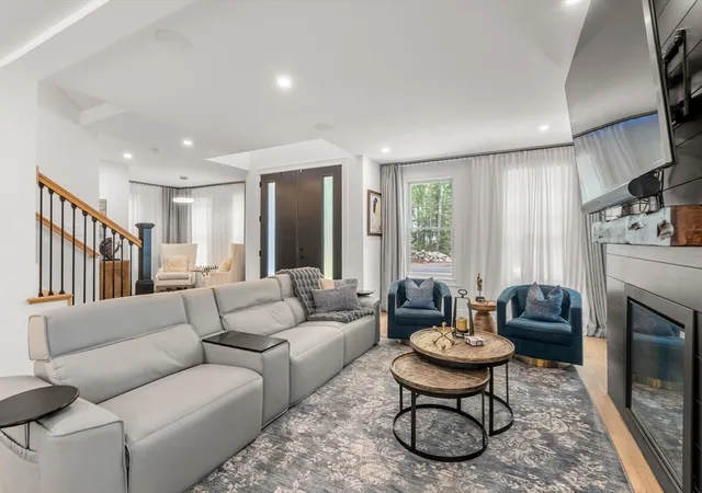 Photo 3 of Single family home for sale at 295 Gardner St, Hingham, MA 02043 | MLS# 73525278 | Listing updated on 2026-05-31