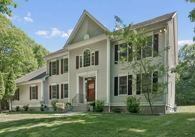 2nd image of 203 Maple St, Douglas, MA 01516 | MLS# 73543628