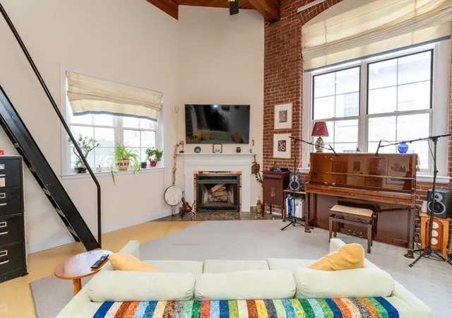 Listing Photo 5 - Condo for sale in building located at 3 S Stone Mill Dr, Dedham, MA 02026 - Unit #225