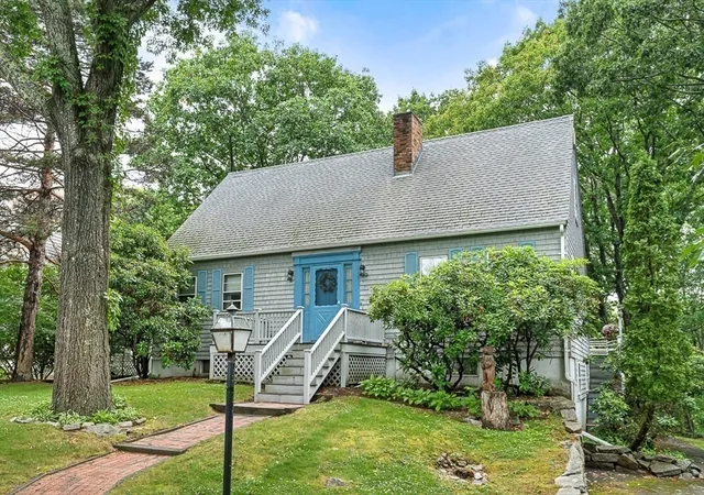 Photo 2 of Single family home for sale at 6 Woodbury Ln, Rockport, MA 01966 | MLS# 73563189 | Listing updated on 2026-09-18