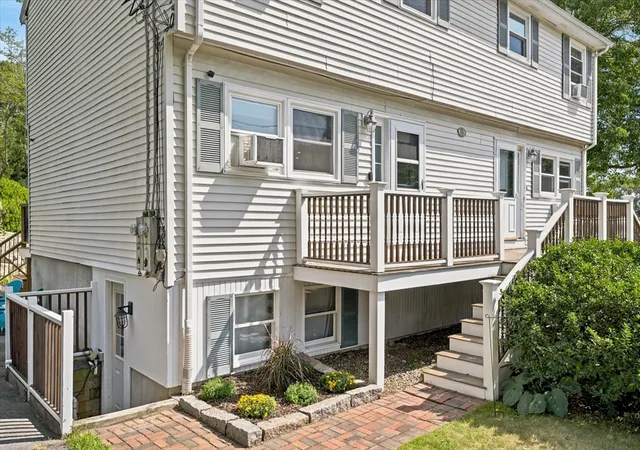 Listing Photo 4 - Condo for sale in building located at 14-1/2 Story St, Rockport, MA 01966 - Unit #A