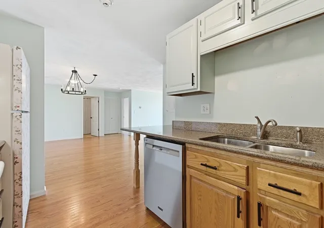 Homes for sale in Everett, MA | 39 Parlin St, Everett, MA 02149