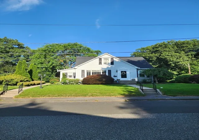 2nd image of 39 Everett Ave, Webster, MA 01570 | MLS# 73557842