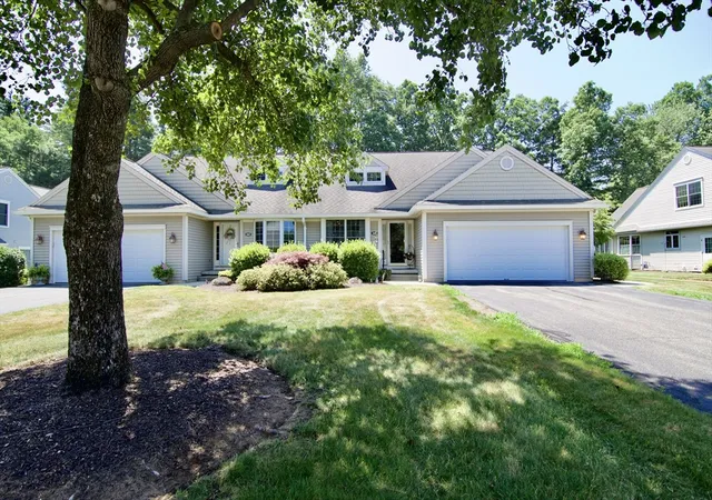 Homes for sale in East Longmeadow, MA | 360 Pinehurst #360, East Longmeadow, MA 01028 | MLS# 73547220