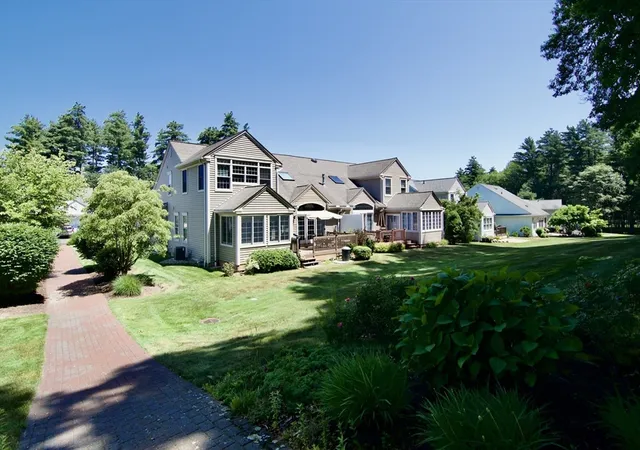 Homes for sale in East Longmeadow, MA | 360 Pinehurst #360, East Longmeadow, MA 01028 | MLS# 73547220