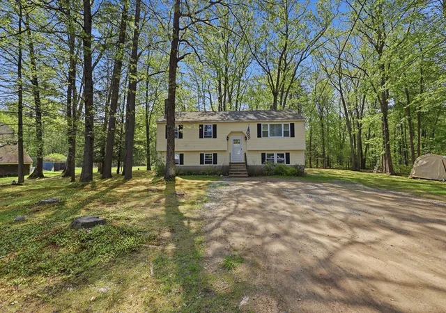 Homes for sale in Salisbury, MA | 22 Seabrook Rd, Salisbury, MA 01952 | MLS# 73524544