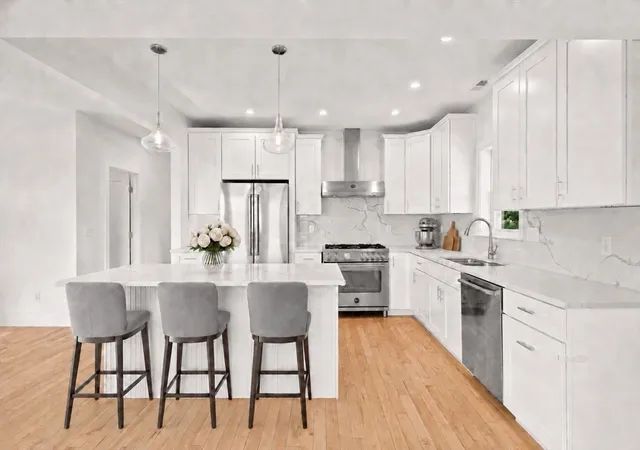 4th image of 8 Leyden Ave, Medford, MA 02155