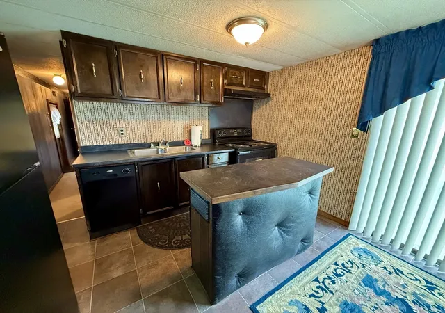 4th image of 229 Miller St #F4, Ludlow, MA 01056 | MLS# 73560986