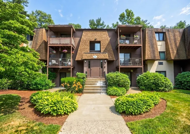 Homes for sale in Franklin, MA | 491 W Central St #D2, Franklin, MA 02038 | MLS# 73546283
