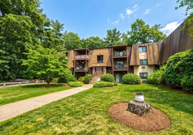 Homes for sale in Franklin, MA | 491 W Central St #D2, Franklin, MA 02038 | MLS# 73546283
