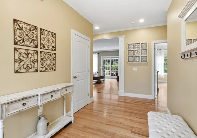 Homes for sale in East Longmeadow, MA | 25 Pondview Dr, East Longmeadow, MA 01028 | MLS# 73528311