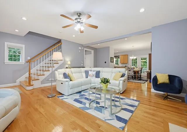5th image of 23 Williamsburg Way #23, Medway, MA 02053 | MLS# 73541270