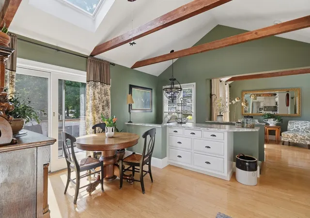2nd image of 10 Spruce St #B, Danvers, MA 01923 | MLS# 73546683