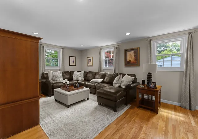 Photo 3 of Sale Pending at 7 Eaton Dr, Hudson, MA 01749 | MLS# 73559889 | Listing updated on 2026-08-11